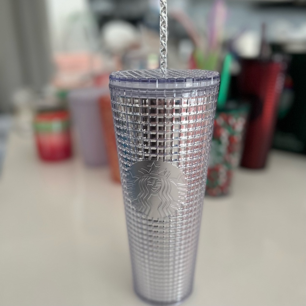 Starbucks Silver 💎 Grid Cup 🆕 BNWT ✨less than retail✨